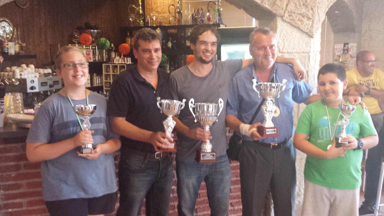 Sergio Segura, campeón del IV Circuito de Bares en el Bar Camelot