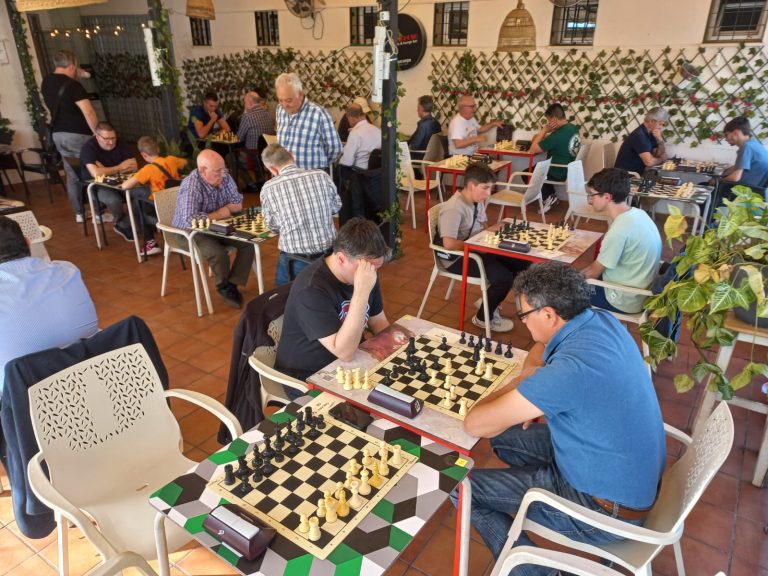 Manuel Muñoz Feria gana el III Torneo Caprichoso